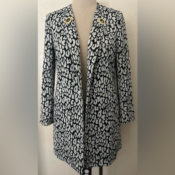 Anne Klein Black and White Patterned Coat - Picture 1 of 11